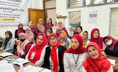 Persiapan Idul Fitri dengan Baju Muslim Buatan Sendiri